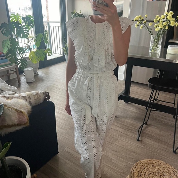 Urban Outfitters white ruffled jumpsuit - Picture 4 of 4